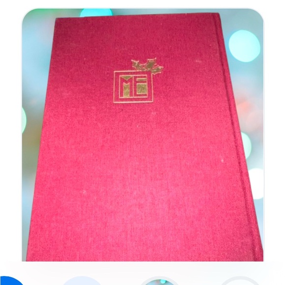 Believe Christmas Treasury Hardback Book by Mary Engelbreit’s  Gold Edged Pages - Picture 4 of 6